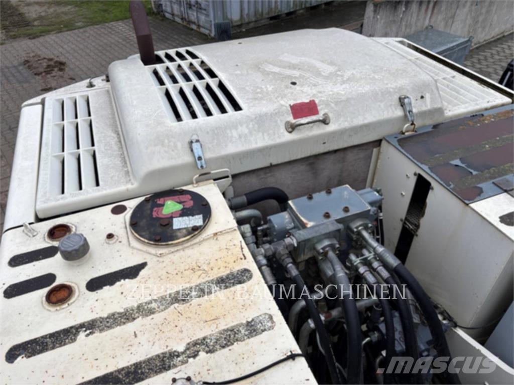 Terex TC225LC Excavadoras de cadenas