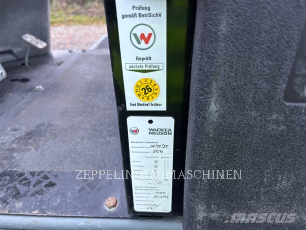 Wacker DW30 Dúmpers articulados