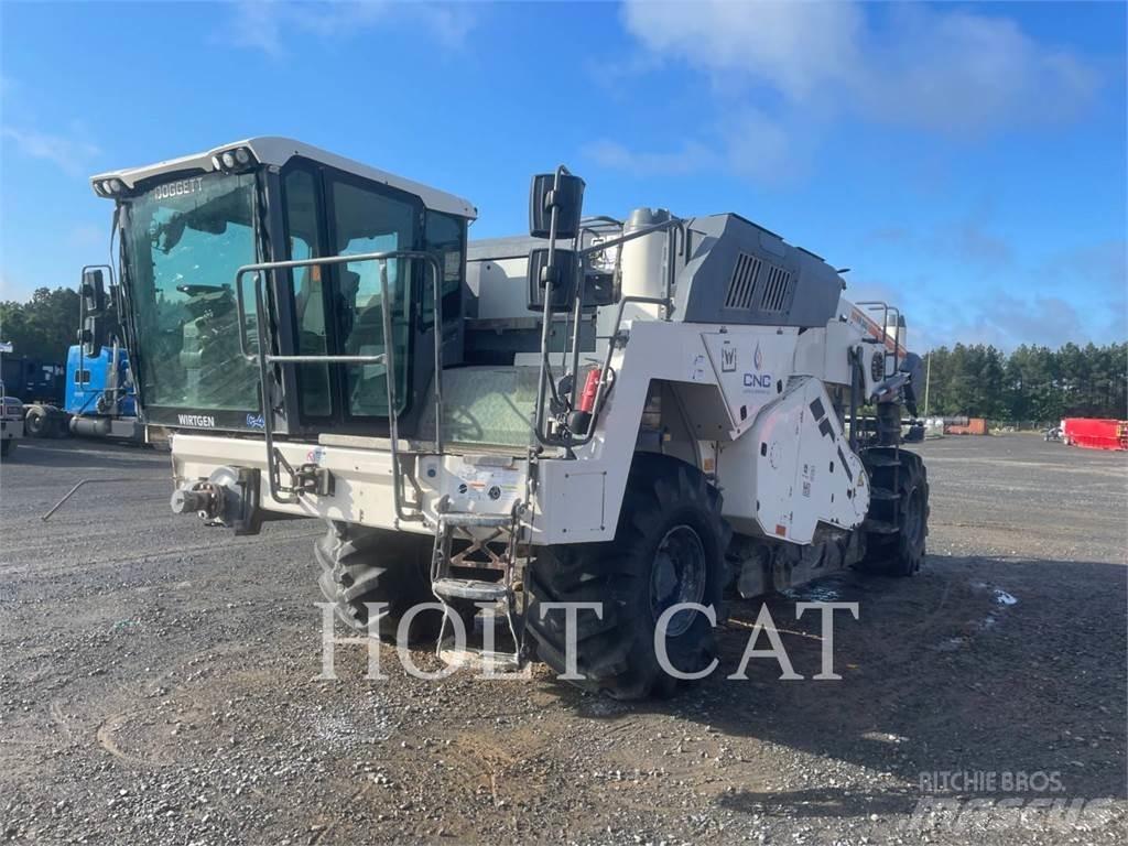 Wirtgen WR240I Equipos para la estabilización de suelos y reciclaje de asfalto