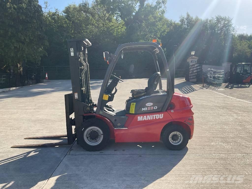 Manitou MI 25 G Carretillas telescópicas