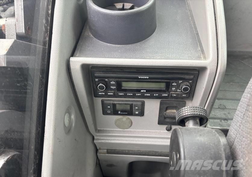 Volvo EC 300 EL Excavadoras de cadenas