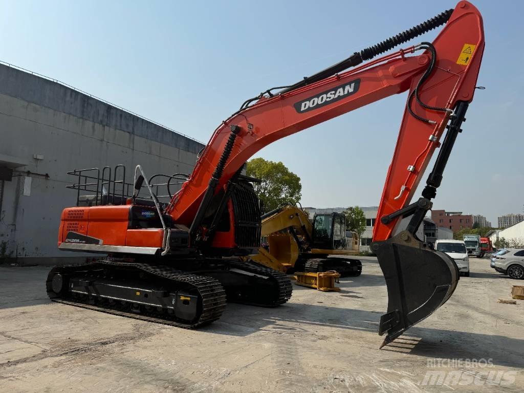 Doosan DX 225 LC Excavadoras de largo alcance