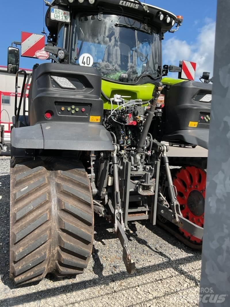 CLAAS Axion 960 TT Grúas de oruga
