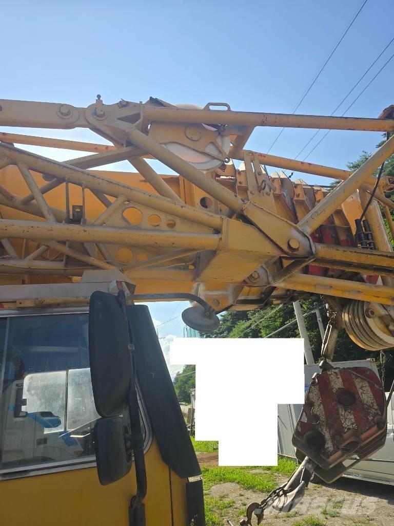Liebherr LTM 1090 Grúas todo terreno