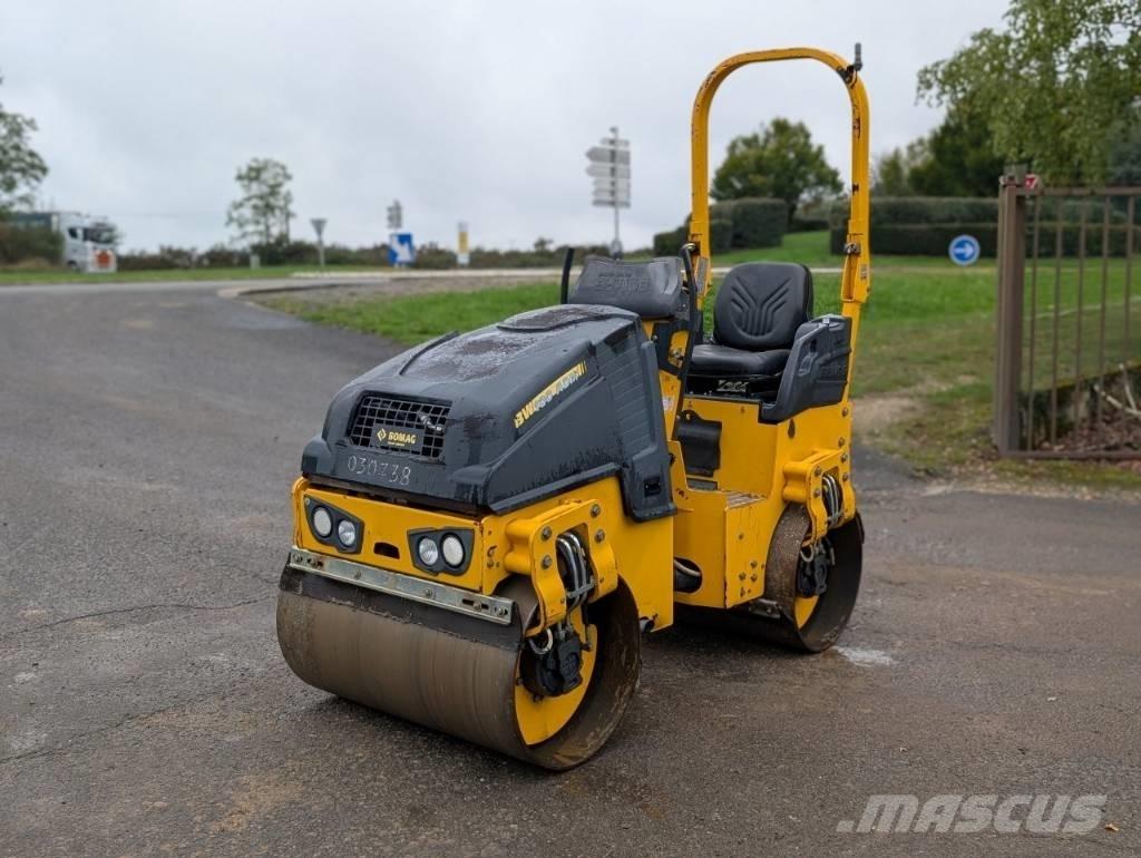 Bomag BW 100 AD M-5 Rodillos de doble tambor