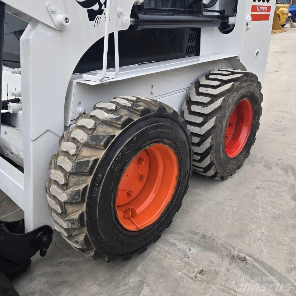 Bobcat S 300 Minicargadoras