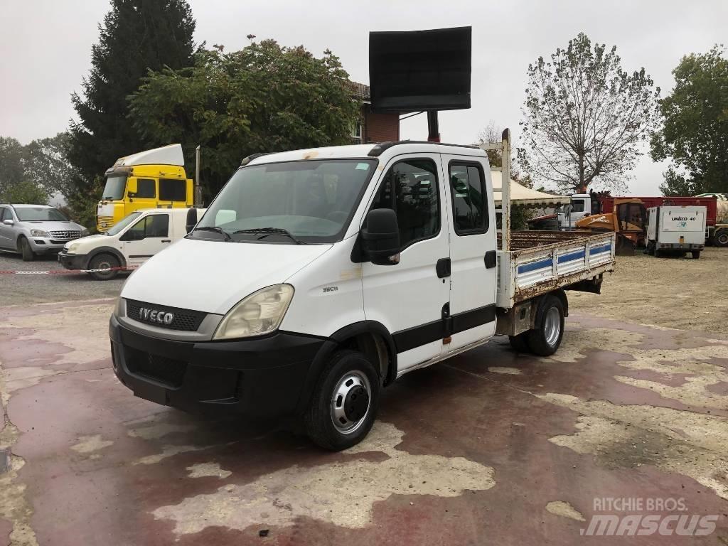 Iveco Daily 35-110 Camiones caja cerrada