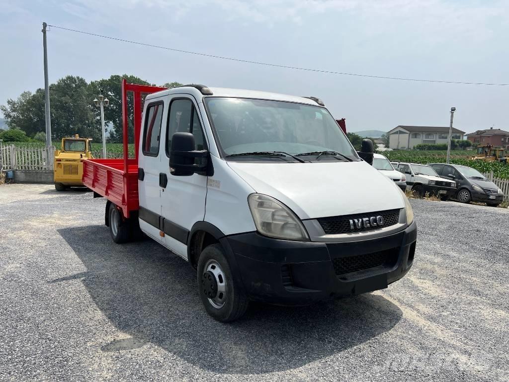 Iveco Daily 35-110 Camiones caja cerrada
