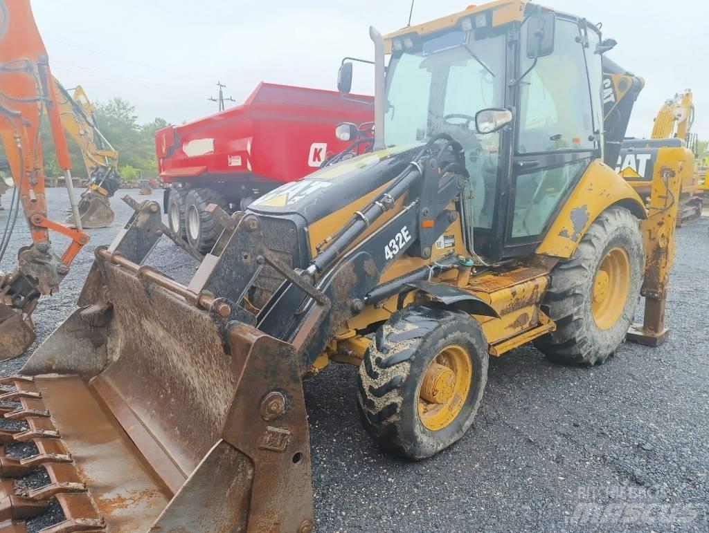 CAT 432 E 4x4 Retrocargadoras