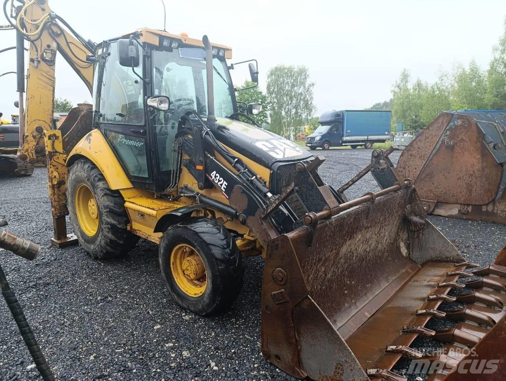 CAT 432 E 4x4 Retrocargadoras
