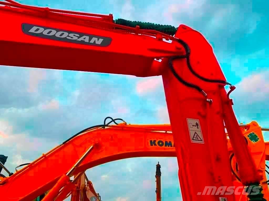 Doosan DX 225 LC Excavadoras de cadenas