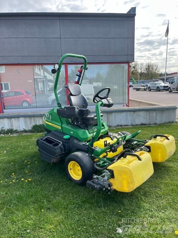 John Deere 2750 E Corta-césped de greens