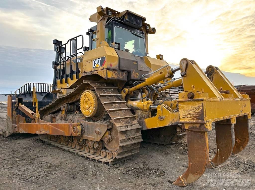 CAT D 9 T Buldozer sobre oruga