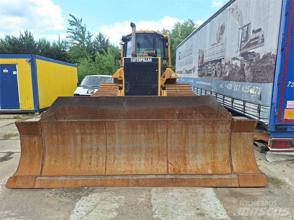 CAT D6M LGP Otras furgonetas