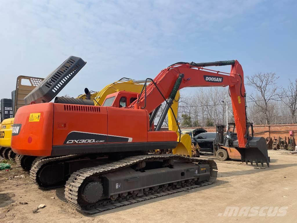 Doosan DX 300 Excavadoras de cadenas