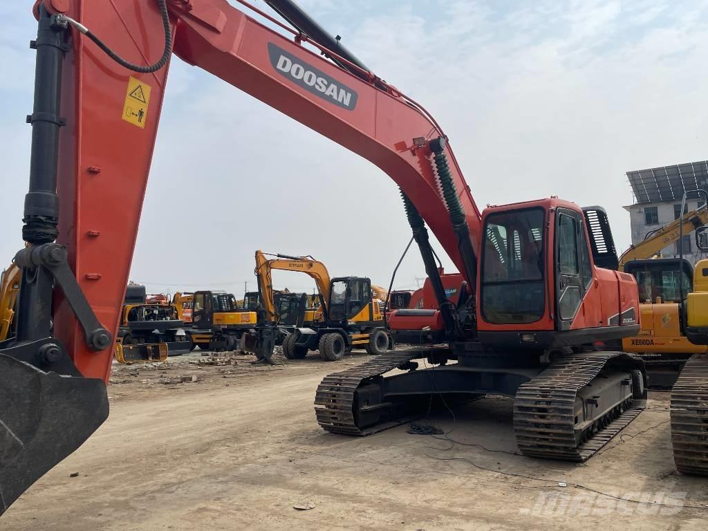 Doosan DX 300 Excavadoras de cadenas