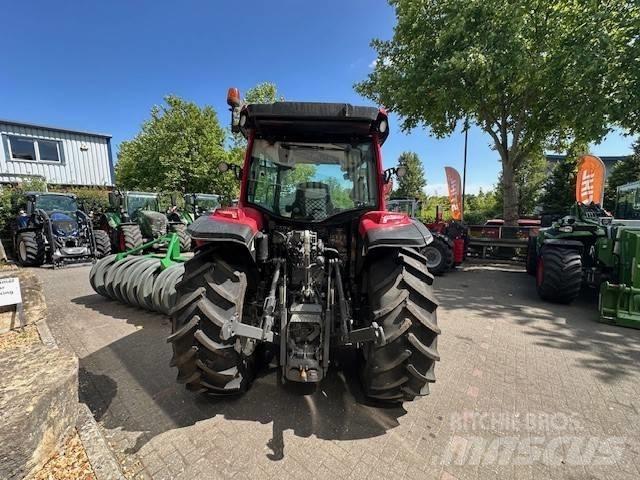 Valtra A 115 MH4 Tractores