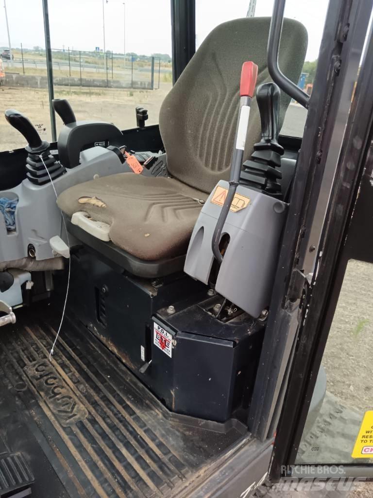 Kubota U 27-4 Mini excavadoras < 7t