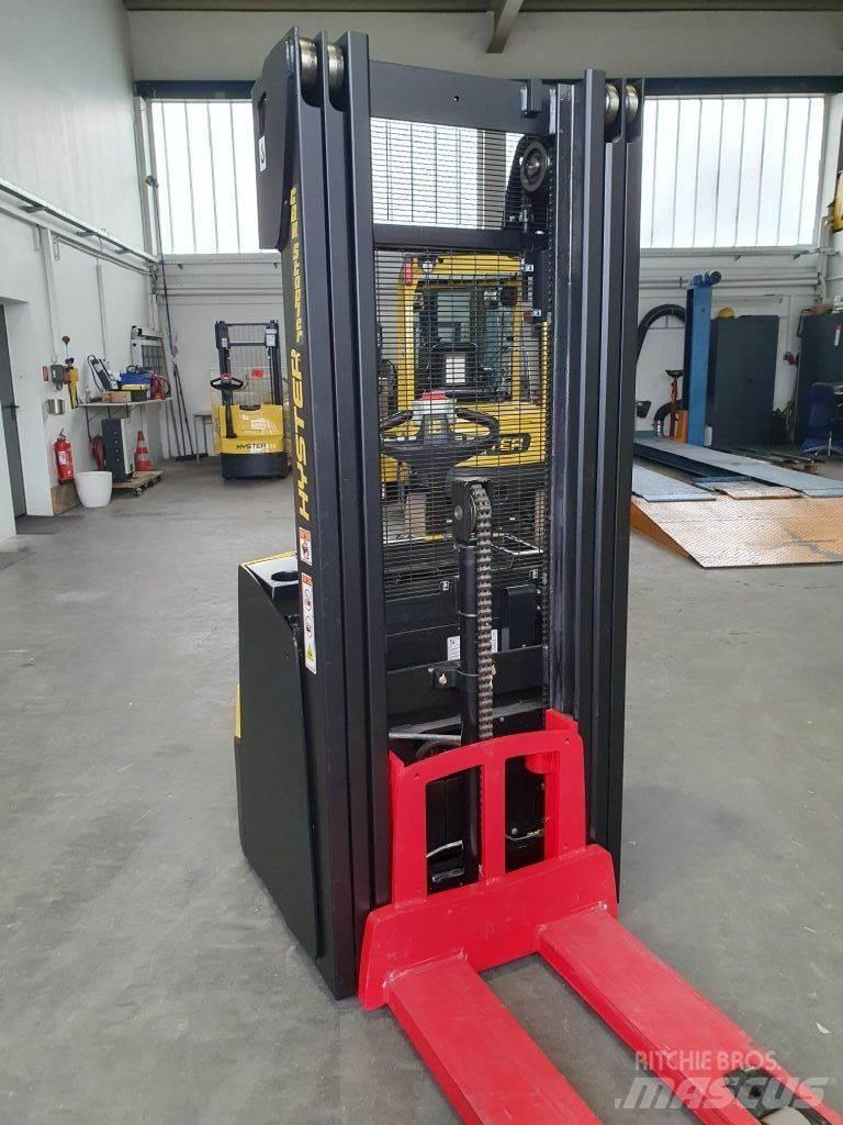Hyster S 1.4 Apiladores eléctricos