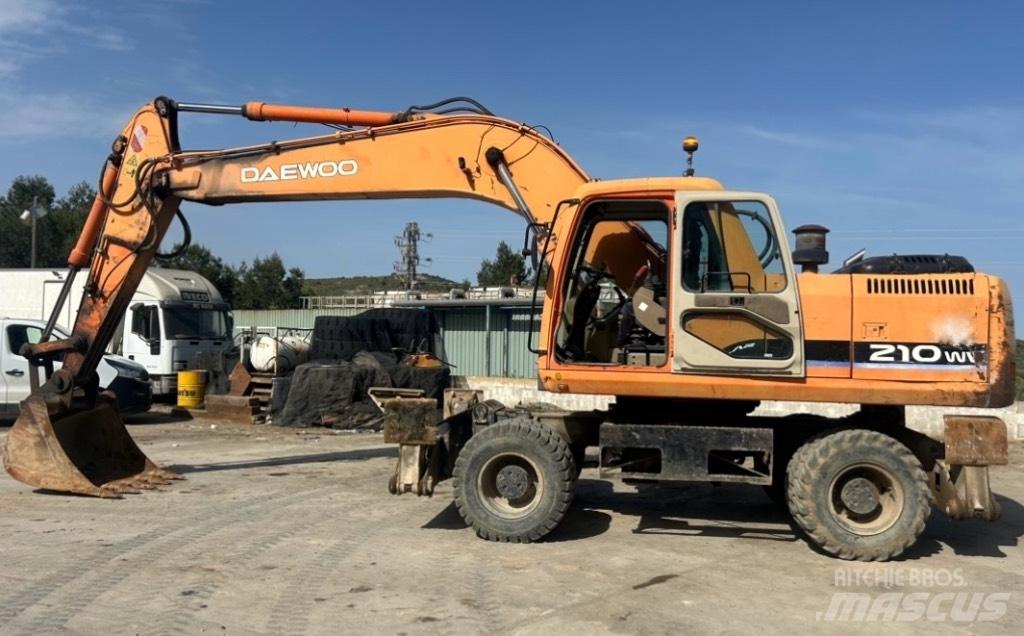 Daewoo Solar 210 W V Excavadoras de ruedas