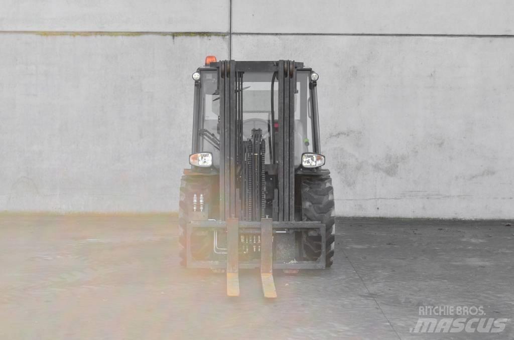 Manitou MC 25-4 Carretillas diesel