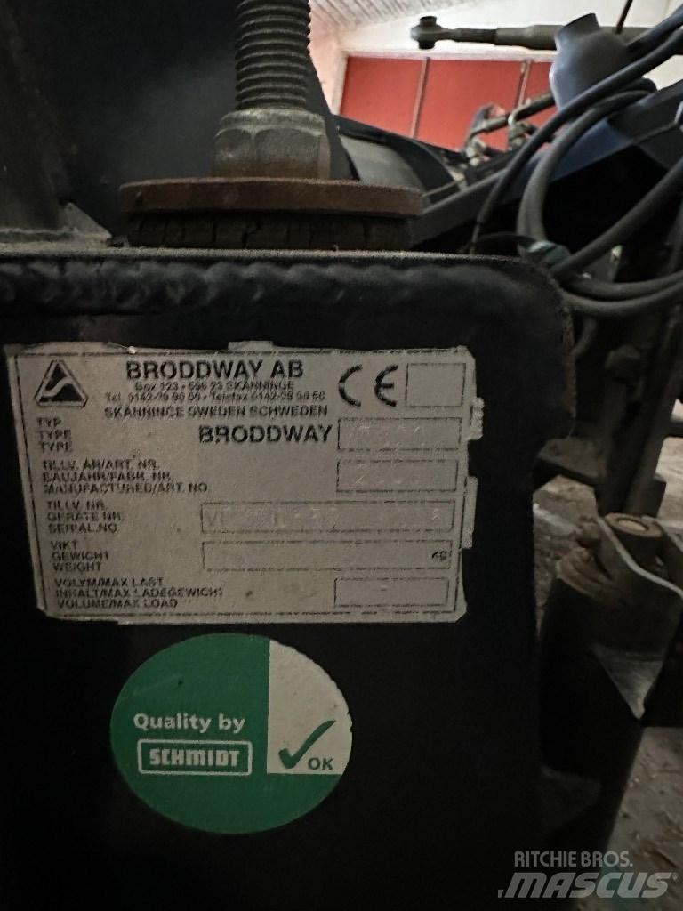 Gradmeko 320 v Láminas y cuñas quitanieves
