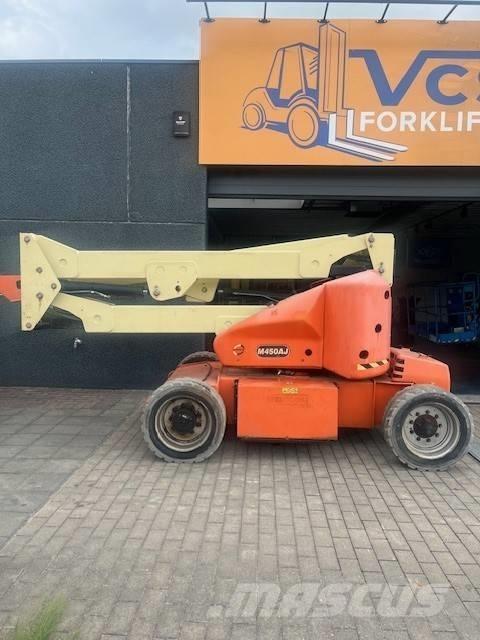 JLG M 450 AJ Plataforma de trabajo articulada