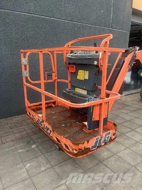JLG M 450 AJ Plataforma de trabajo articulada