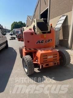 JLG M 450 AJ Plataforma de trabajo articulada
