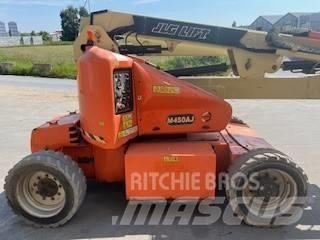 JLG M 450 AJ Plataforma de trabajo articulada