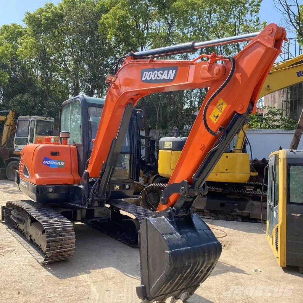 Doosan DX 55 Mini excavadoras < 7t