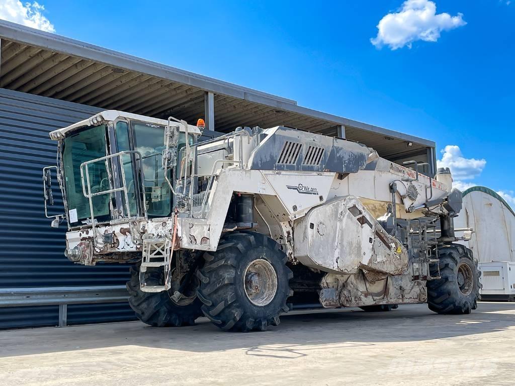 Wirtgen WR 240I Equipos para la estabilización de suelos y reciclaje de asfalto