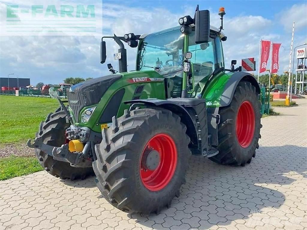 Fendt 724 profi+ Tractores