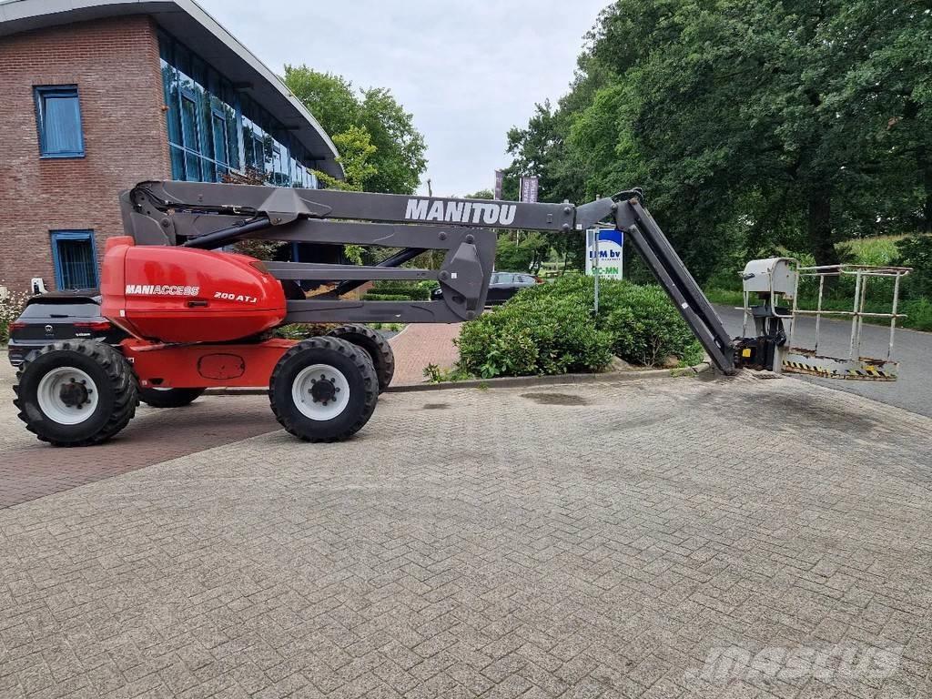 Manitou 200 ATJ Plataforma de trabajo articulada