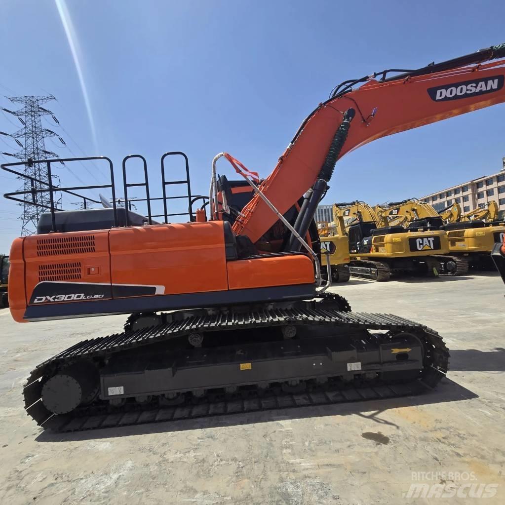 Doosan DX 300 LC Mini excavadoras < 7t