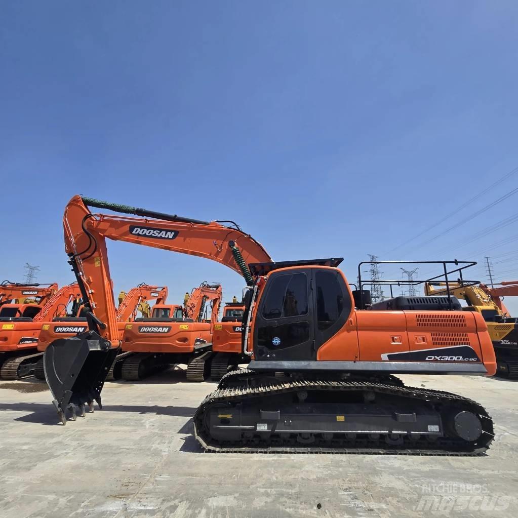 Doosan DX 300 LC Mini excavadoras < 7t