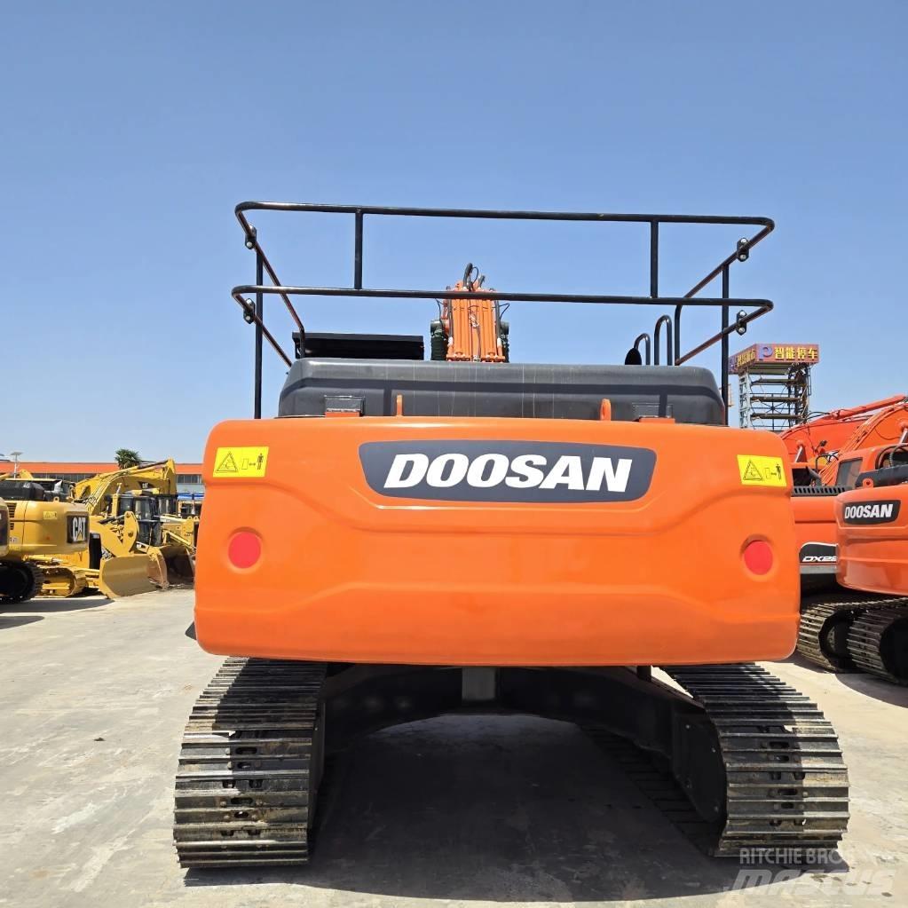 Doosan DX 300 LC Mini excavadoras < 7t