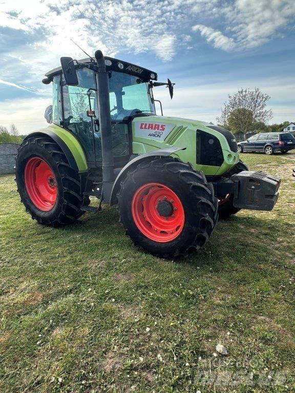 CLAAS Arion 430 Tractores