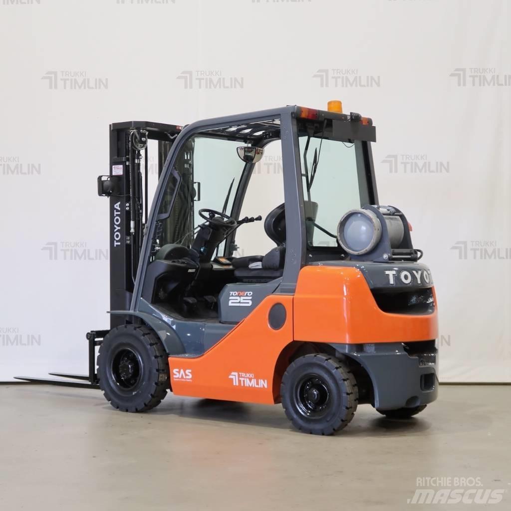 Toyota 02-8FGF25 Carretillas LPG