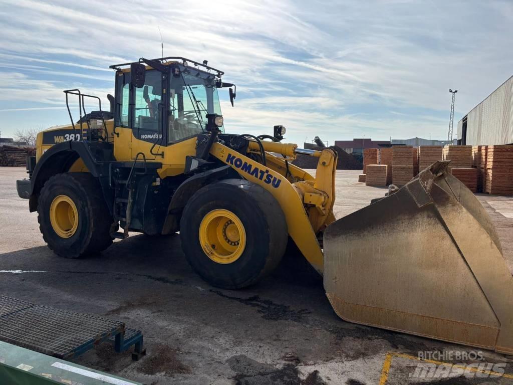 Komatsu WA 380-8 Cargadoras sobre ruedas