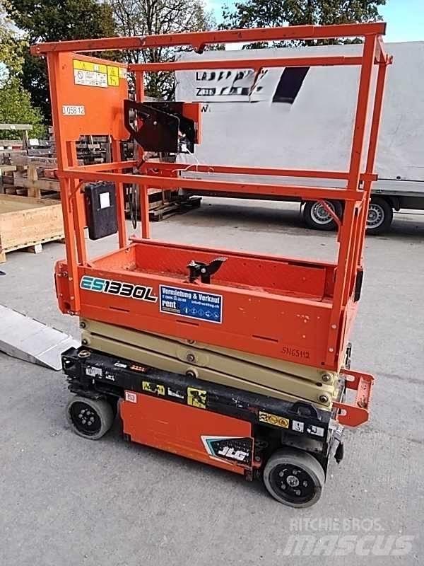 JLG ES 1330 L Plataformas tijera