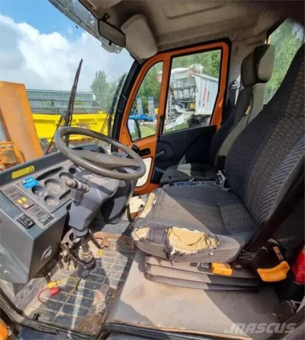 Multicar M 30 Portaherramientas