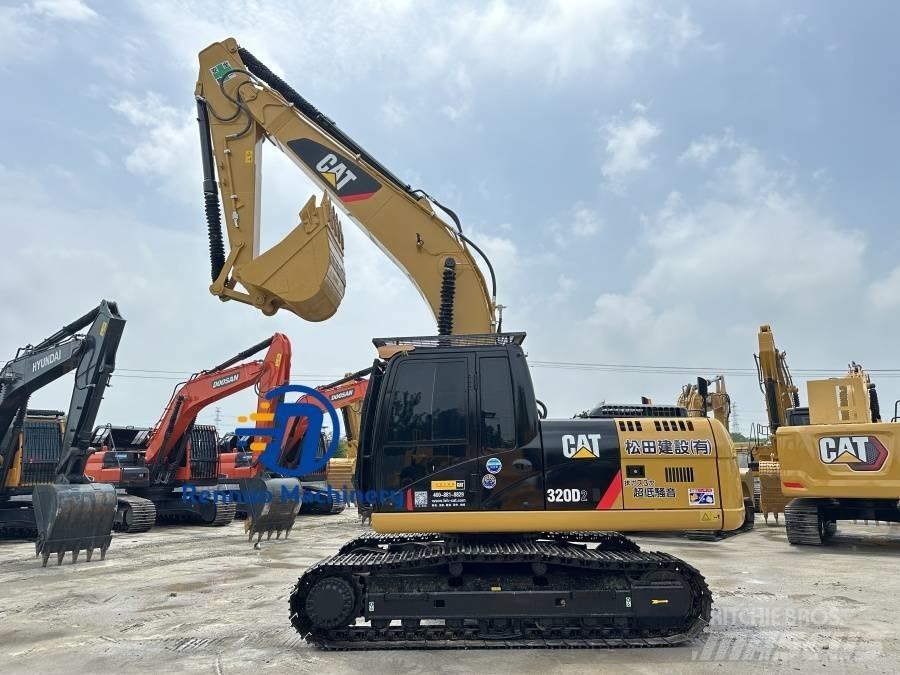 CAT 320 D2 Excavadoras de cadenas