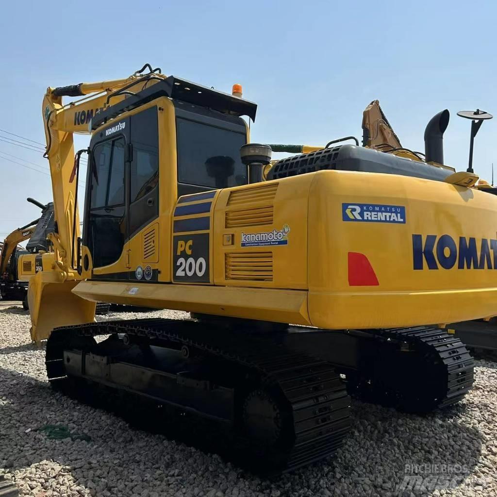 Komatsu PC 200-8 Excavadoras de cadenas