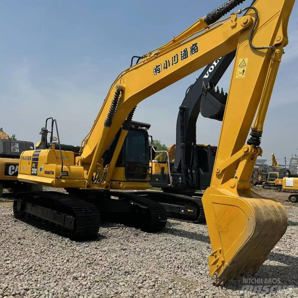Komatsu PC 200-8 Excavadoras de cadenas