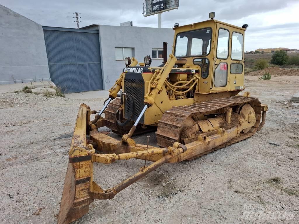 CAT D 4 D Buldozer sobre oruga