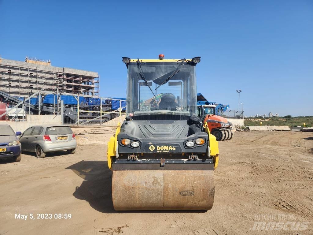 Bomag BW 154 AD-5 Rodillos de doble tambor