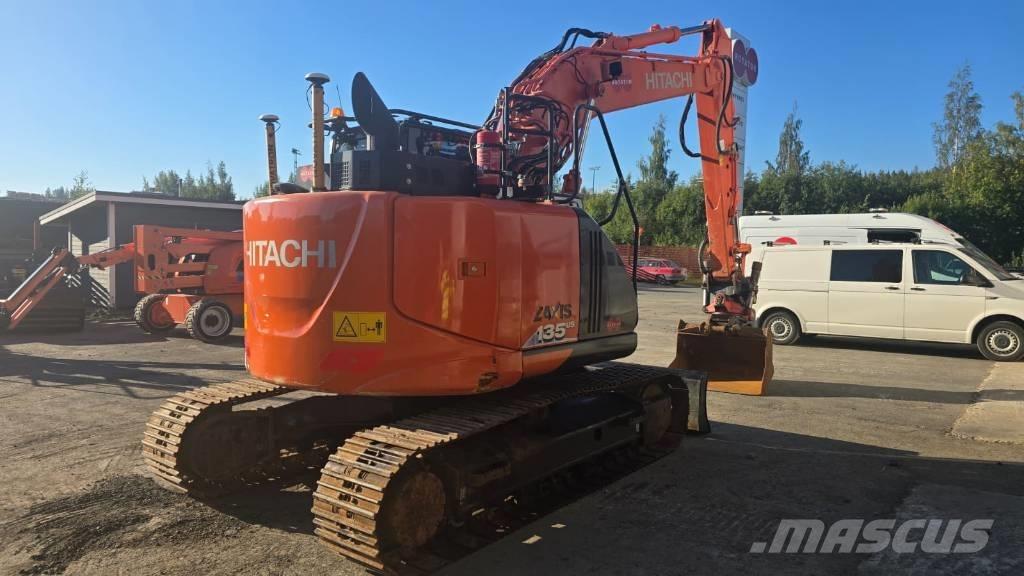 Hitachi ZX 135 US-6 Excavadoras de cadenas