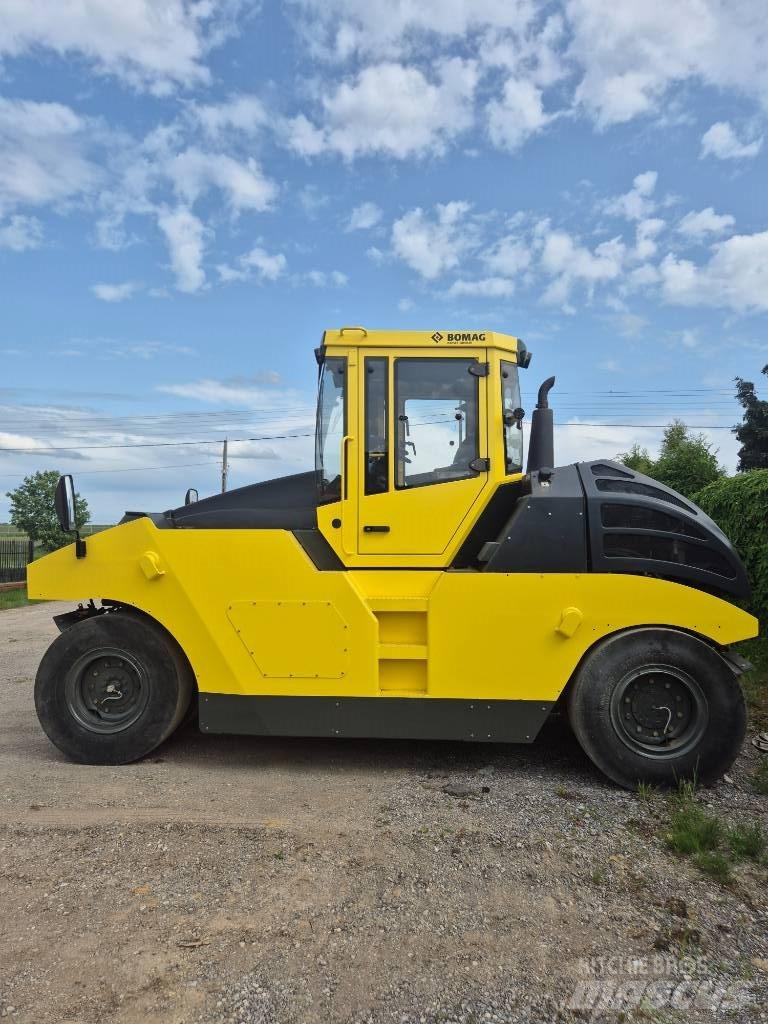 Bomag BW 24 R H Rodillos sobre neumáticos