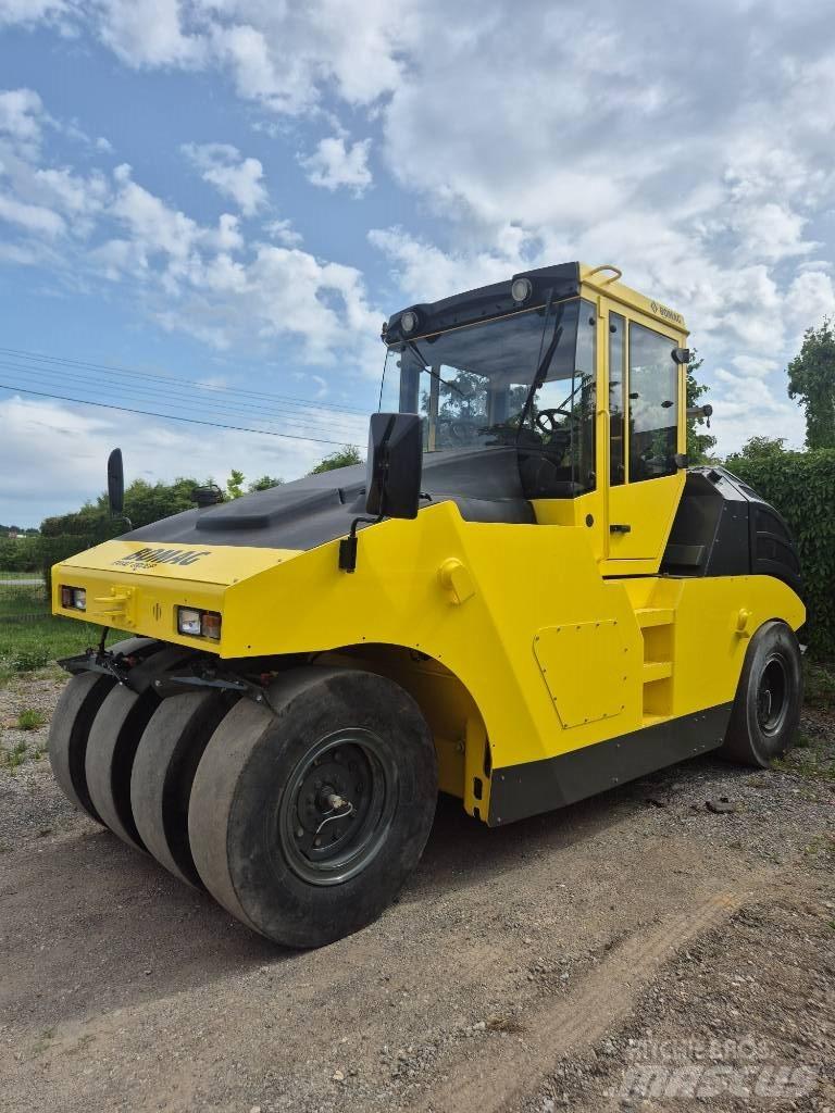 Bomag BW 24 R H Rodillos sobre neumáticos